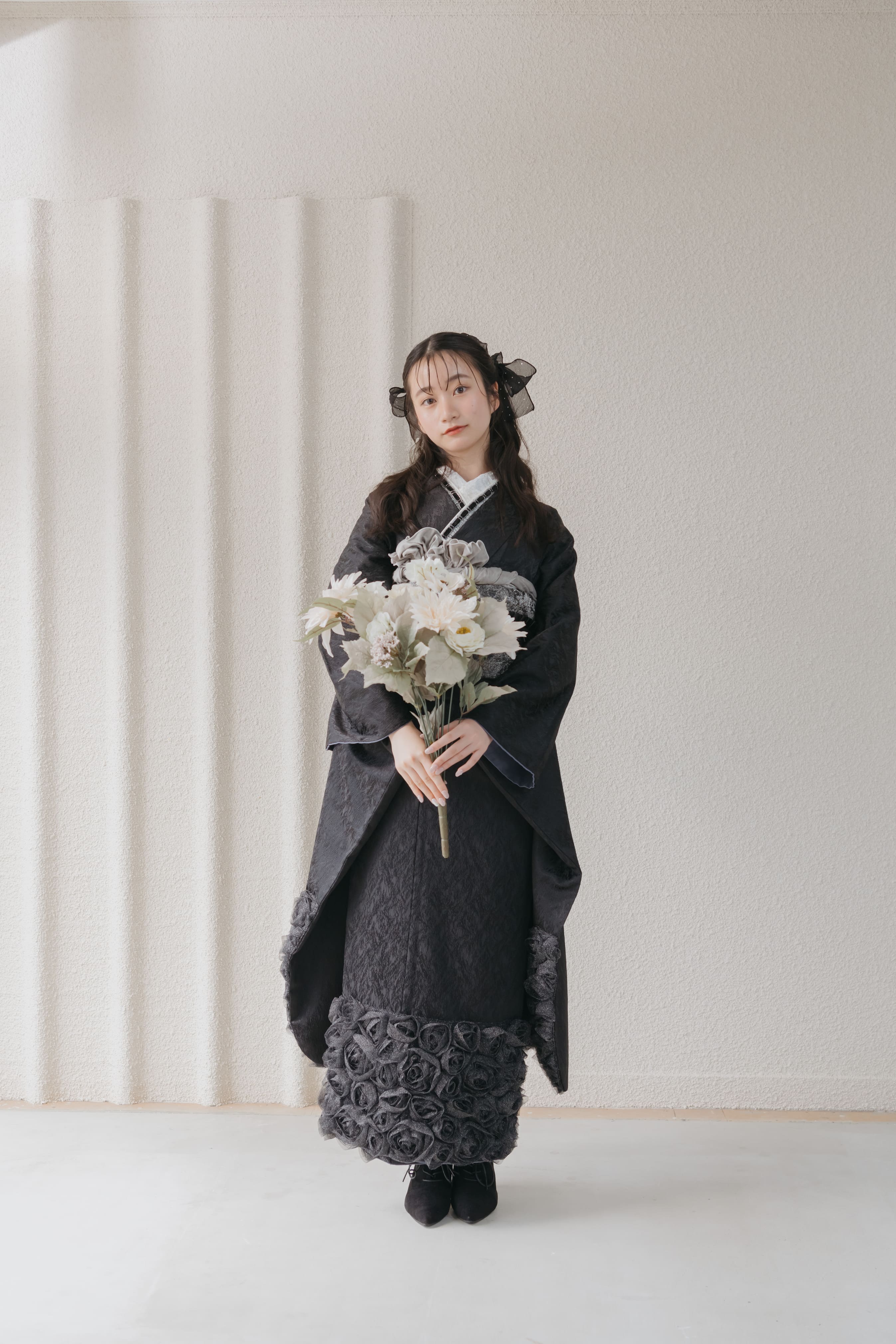 黒無地薔薇レース振袖 | 卒業袴＆振袖レンタル｜ワドレス金沢-Wadress-